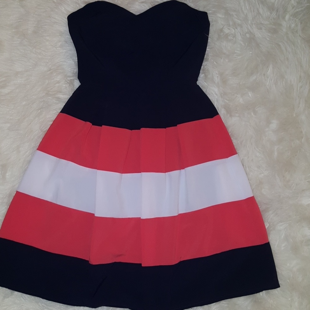Strapless dress